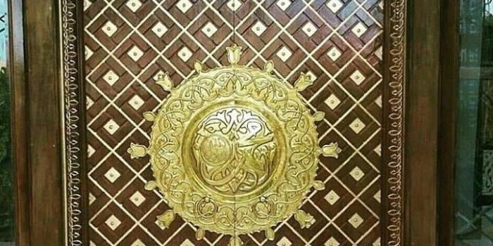 replika pintu nabawi