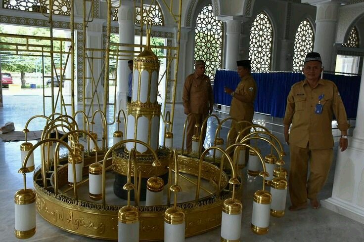 lampu hias masjid