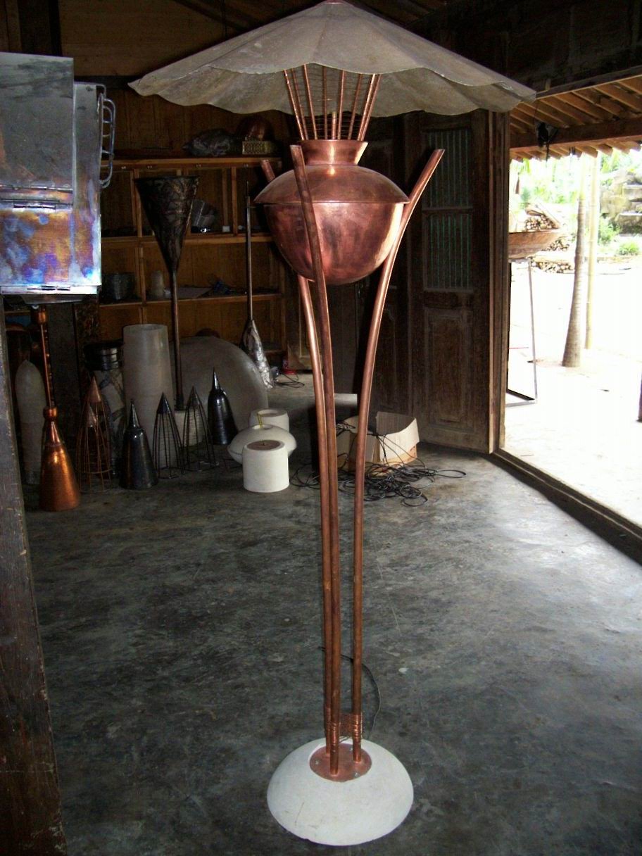 lampu meja tembaga