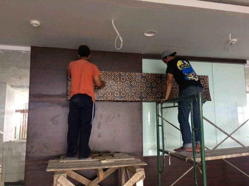 relief tembaga dan kuningan