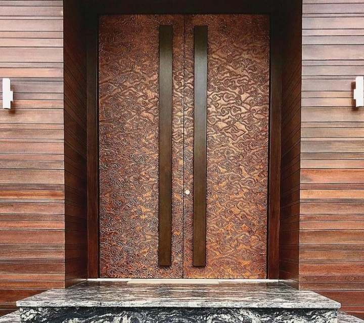 pintu tembaga