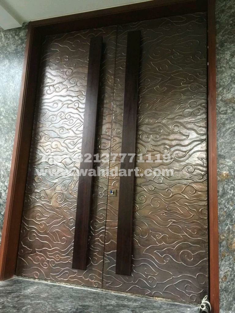 pintu tembaga