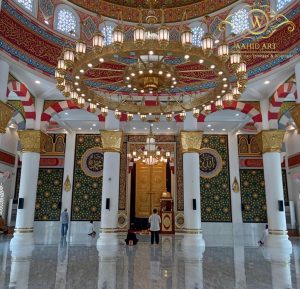 Lampu plapon kubah masjid