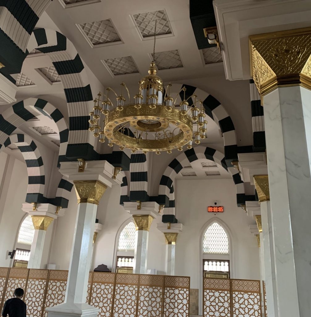 keindahan lampu madinah