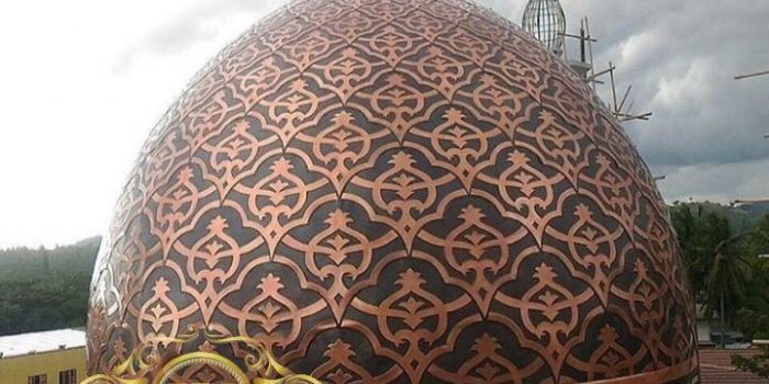 kubah masjid tembaga kuningan