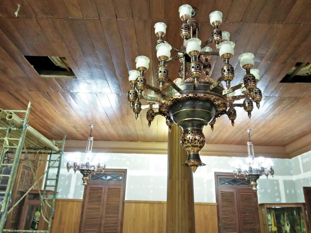 lampu robyong