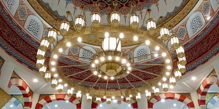 Lampu Gantung Masjidil Haram