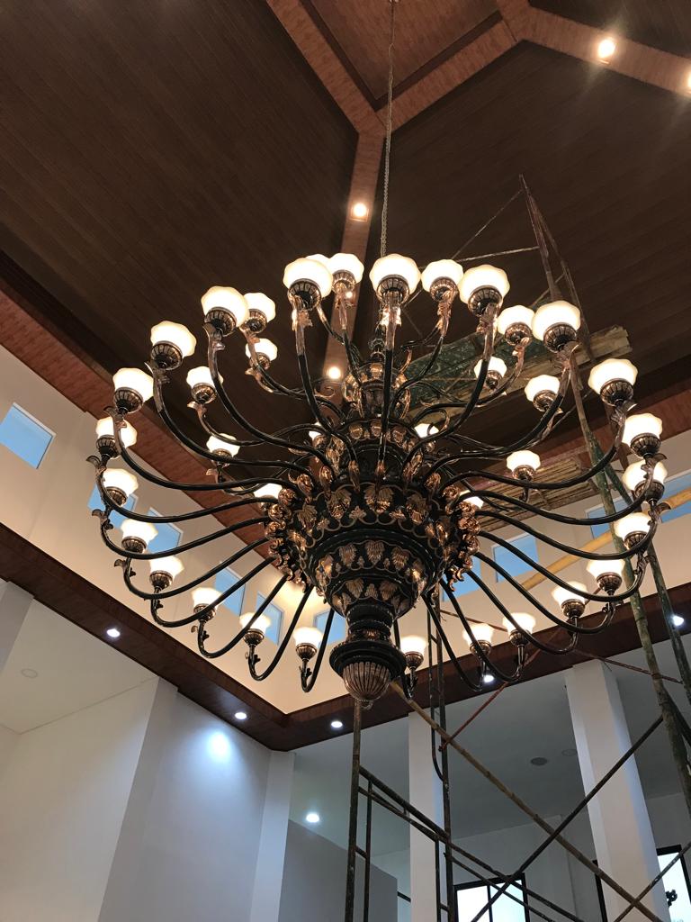 lampu gantung tembaga klasik