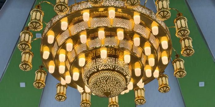 lampu gantung hias masjid